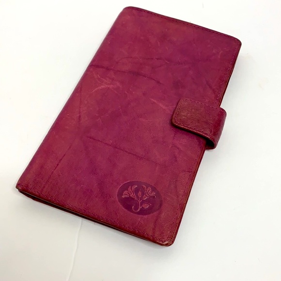 Buxton Other - Buxton | Plum Top Grain Cowhide Leather Pocketbook | Travel Card Holder | Clutch